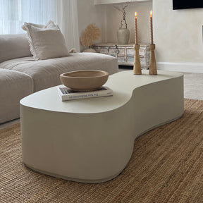 Arlo - béton minimal grande table basse de forme irrégulière