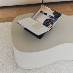 Arlo - béton minimal grande table basse de forme irrégulière