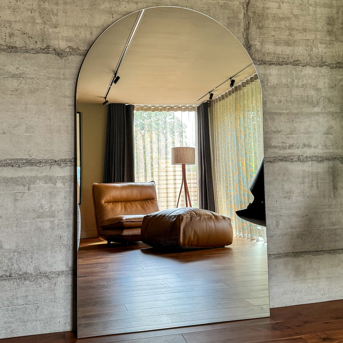 Edge - Très grand miroir long arqué sans cadre 179 cm x 110 cm