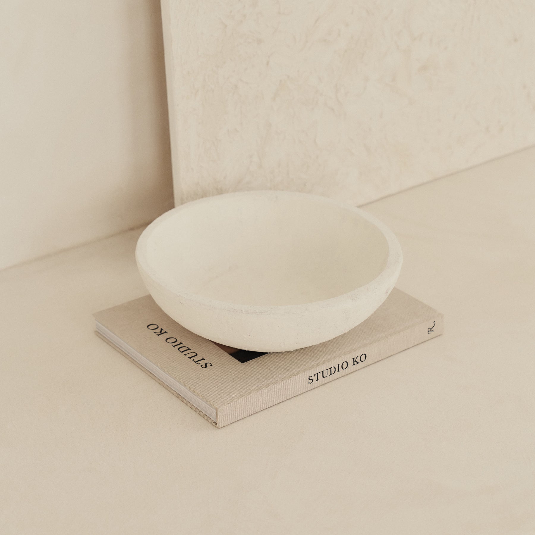 Portera - White Textured Terracotta Bowl