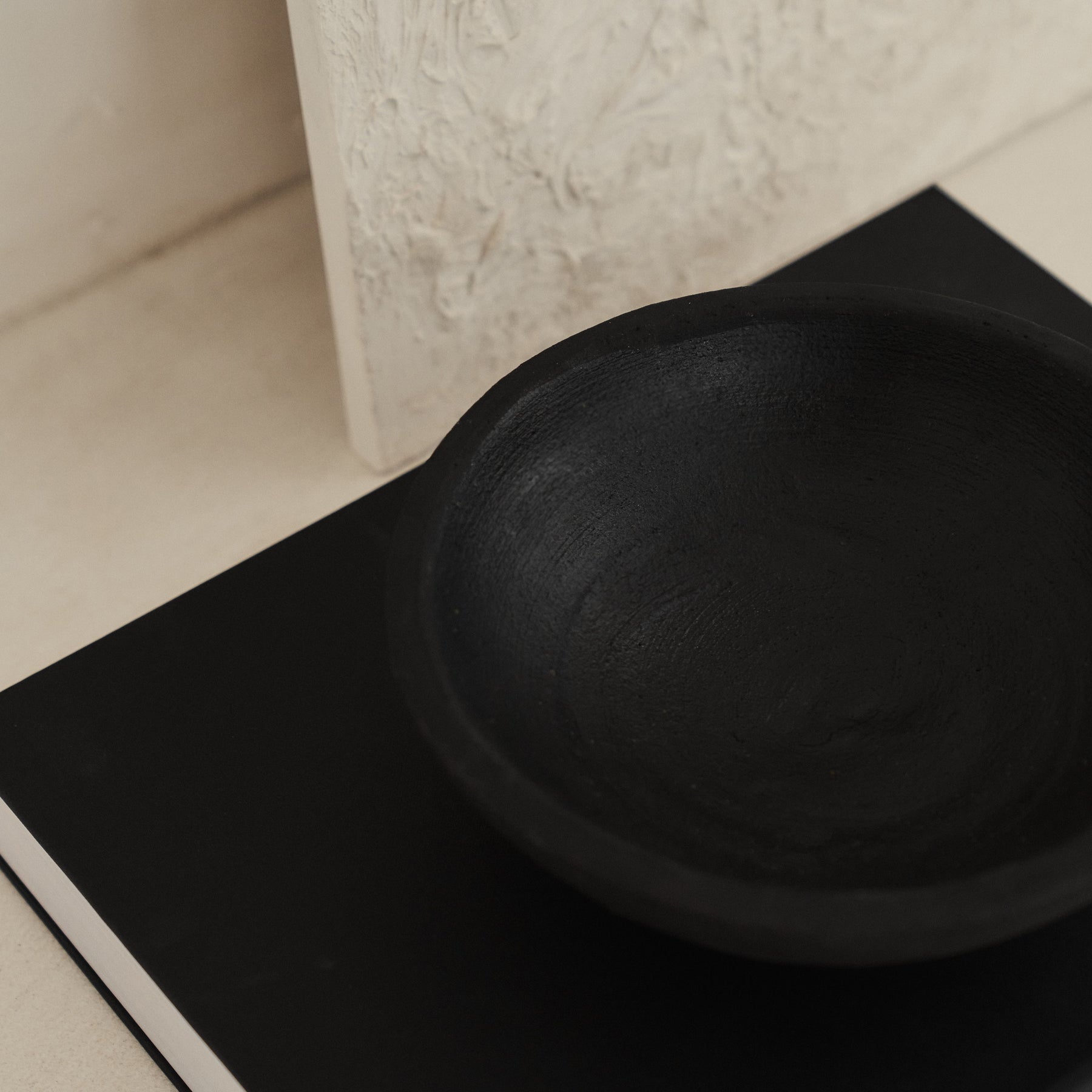 Matera - Black Textured Terracotta Bowl