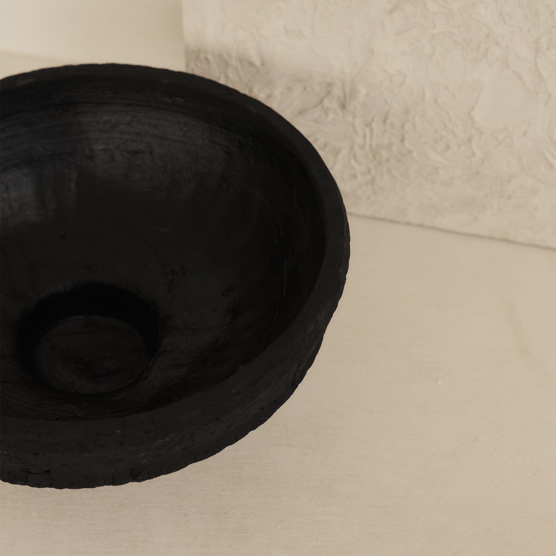 Toledo - Large Black Textured Terracotta Bowl