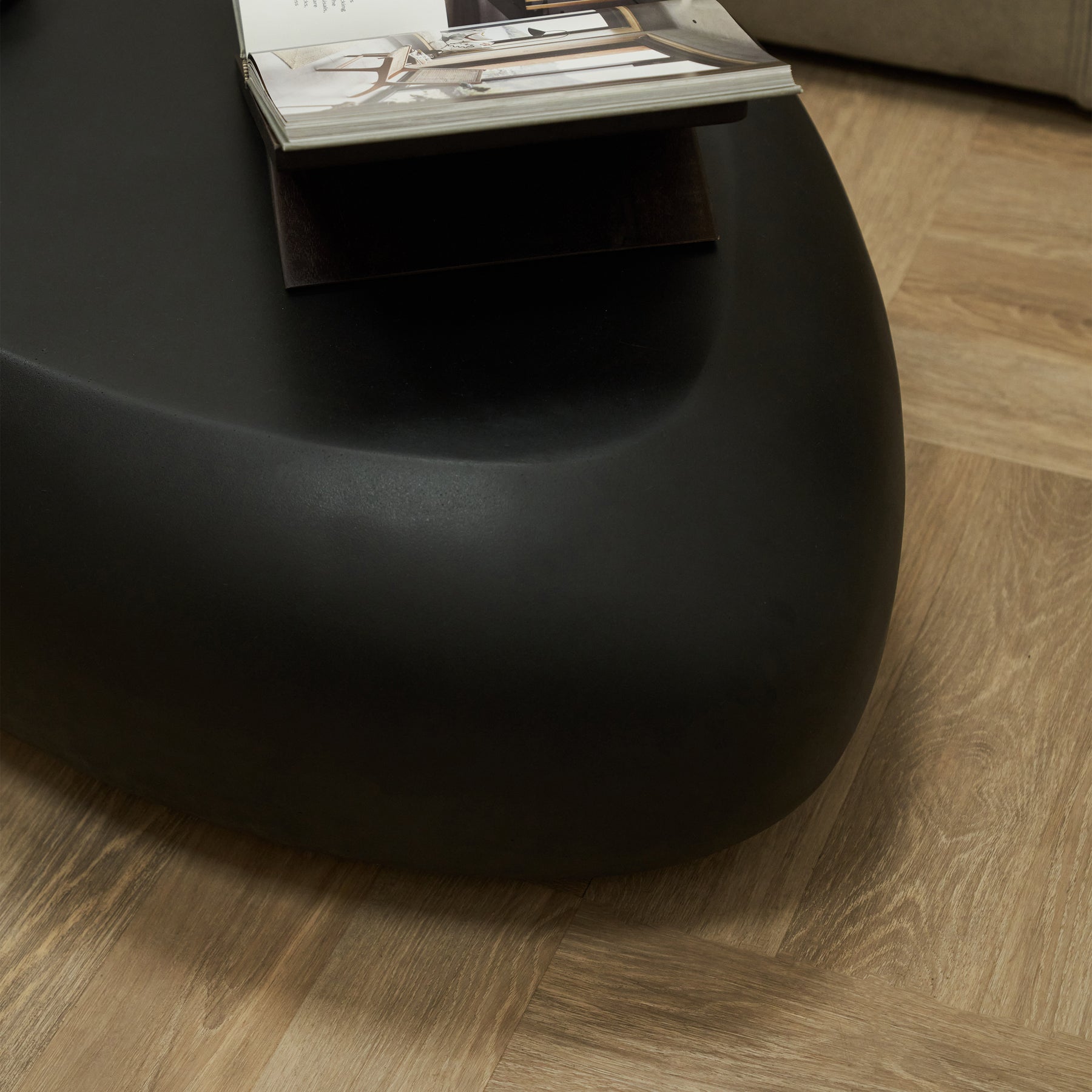 Zola - Minimal Onyx Pebble Coffee Table Extra Large